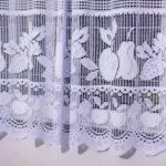 Cortina renda bordada sem forro maças 2x1,50 para bastão 19mm