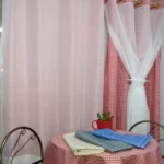 Cortina cozinha/copa voil c/oxford xadrez vermelho 2x1,50 bastão 19mm.